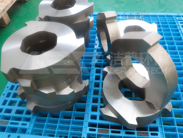 <a href=http://hro171.com/product/51.html target=_blank class=infotextkey>雙軸破碎機(jī)</a>設(shè)備刀片