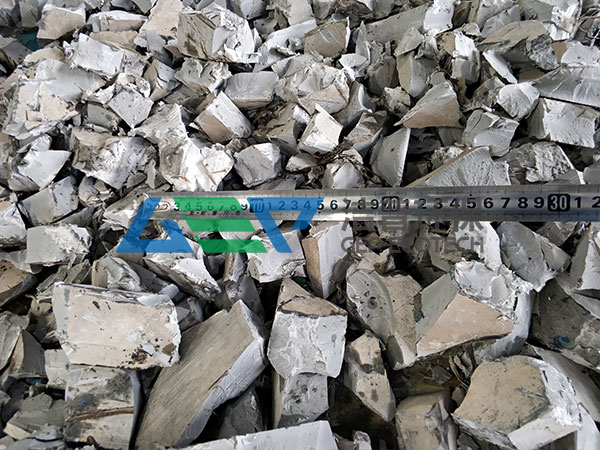 塑料撕碎機(jī)多少錢一臺(tái)