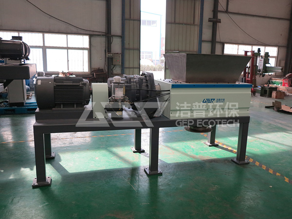 雙軸撕碎機(jī)多少錢一臺(tái)？雙軸撕碎機(jī)工作原理