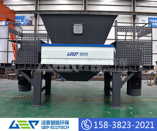 <a href=http://hro171.com/product/51.html target=_blank class=infotextkey>雙軸撕碎機(jī)</a>設(shè)備